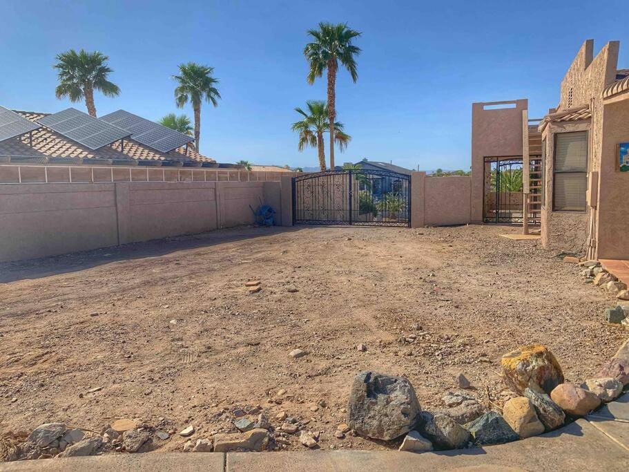 Ultimate Backyard-Pool/Spa. Slide. Lakeview. Ball Lake Havasu City Esterno foto